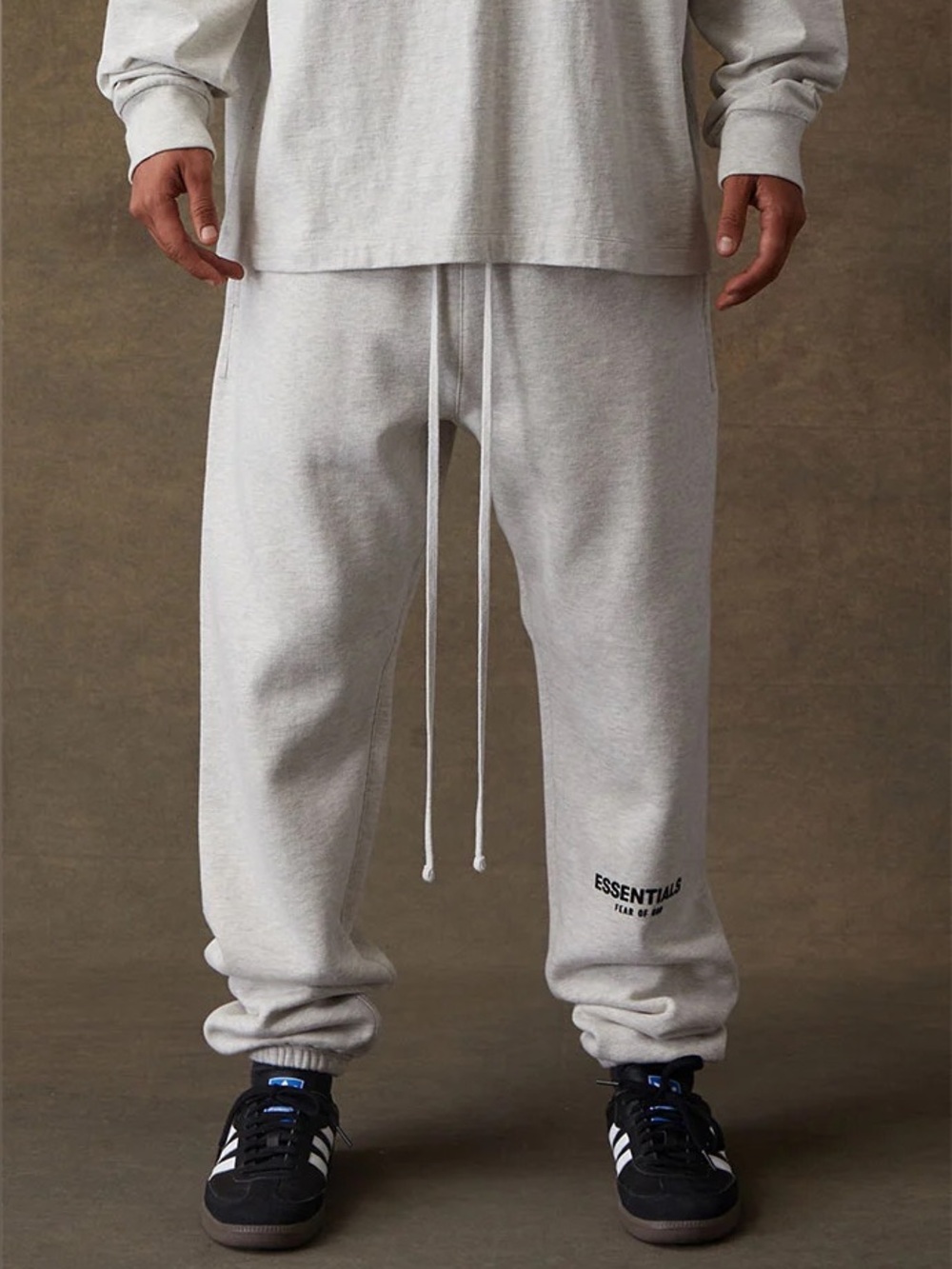 Fear of God ESSENTIALS Logo Sweatpants in Light Oatmeal Size Large Men